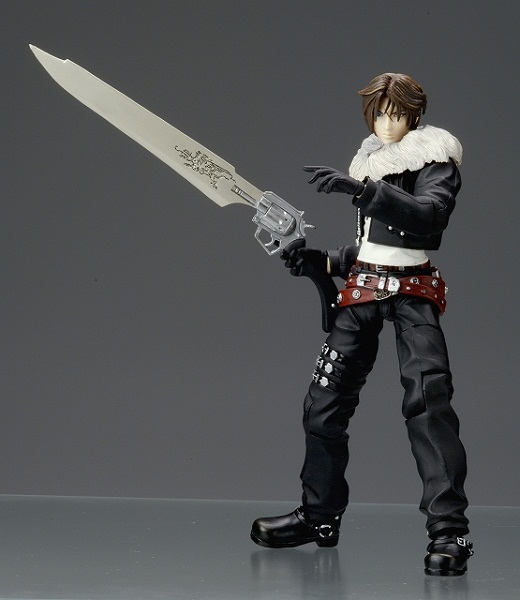 final-fantasy-squall-leonhart-play-arts-4.jpeg