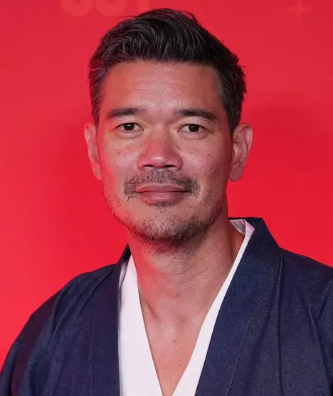 https://www.manga-news.com/public/2024/news_02/Destin-Daniel-CRETTON-artiste.webp