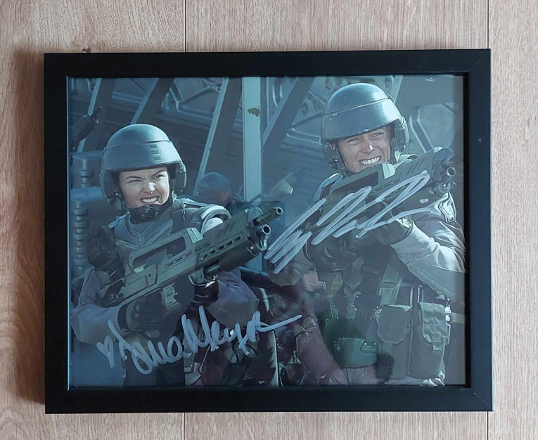 Autographe de Casper Van Dien et Dina Meyer - Starship Troopers