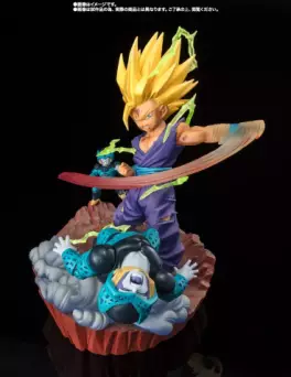 Son Gohan Super Saiyan 2 - Figuarts ZERO Extra Battle Ver. Anger Exploding Into Power!! - Bandai