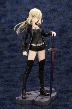 manga - Saber/Altria Pendragon [Alter] - Ver. Casual - Kotobukiya