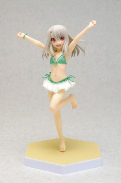 Prisma Illya - Beach Queens