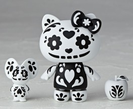 Hello Kitty - Revoltech Ver. Black Skull