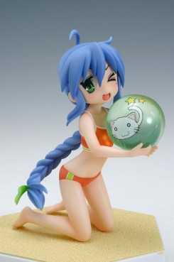 Konata Izumi - Beach Queens