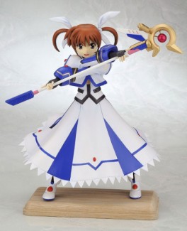 Nanoha Takamachi - V3 - Movic