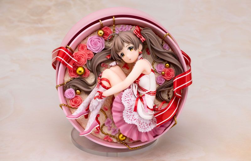 goodie - Serika Hakozaki - Ver. Pure Present - AmiAmi