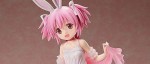 Madoka Kaname met ses oreilles de lapin chez FREEing